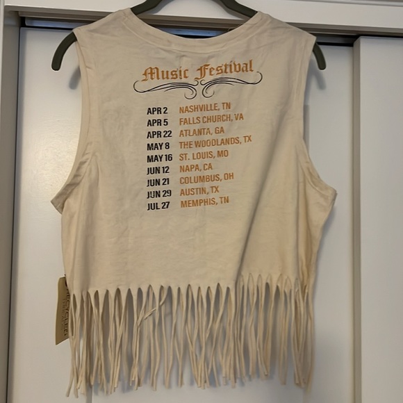NWT Adorable, Nashville top w fringe. - Picture 3 of 3